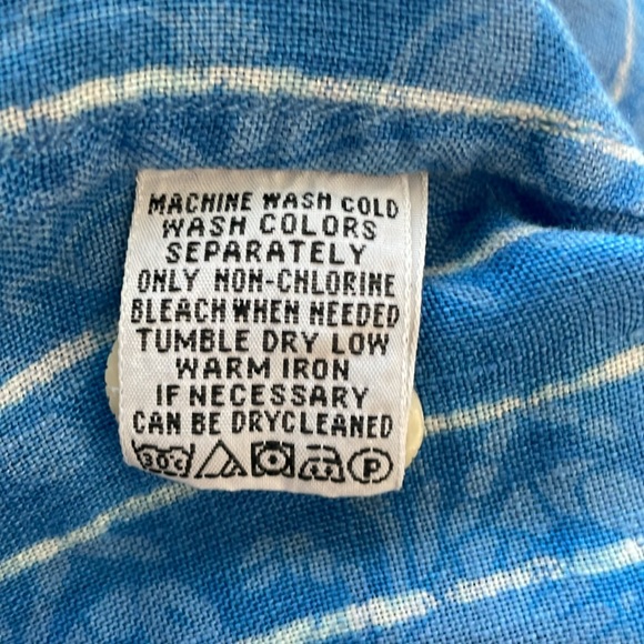 Men’s Tommy Bahama Linen Crab and Lobster Print Buttoned Down Shirt. Size Large. - Picture 14 of 14